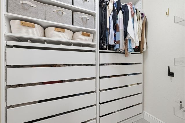 232 42ND AVENUE NE, St Petersburg, FL 33703