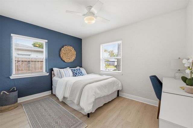 232 42ND AVENUE NE, St Petersburg, FL 33703