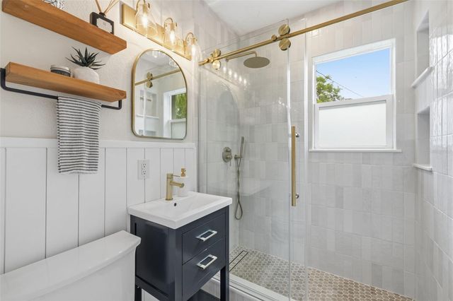 232 42ND AVENUE NE, St Petersburg, FL 33703