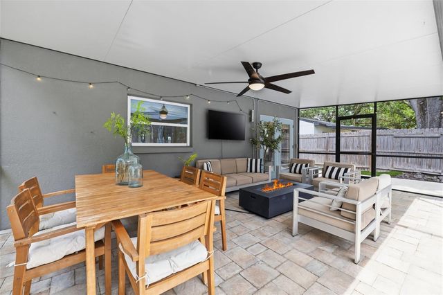 232 42ND AVENUE NE, St Petersburg, FL 33703