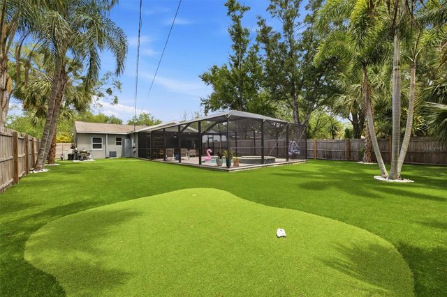 232 42ND AVENUE NE, St Petersburg, FL 33703