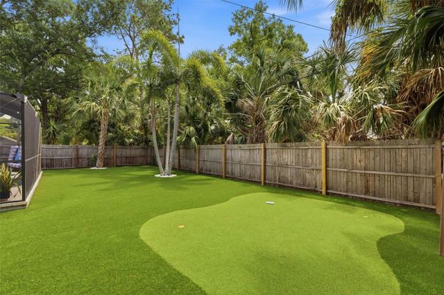 232 42ND AVENUE NE, St Petersburg, FL 33703