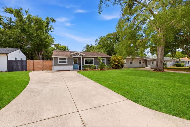 232 42ND AVENUE NE, St Petersburg, FL 33703