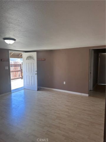 1340 Rita Mae, Merced, CA 95341