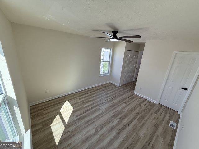 1174 Ridgecrest Lane SE, Smyrna, GA 30080