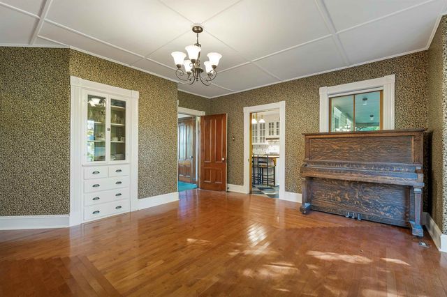 23 Dearborn Street, Milford, NH 03055