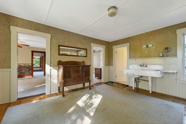 23 Dearborn Street, Milford, NH 03055