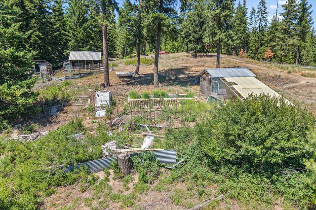 1022 Spring Hill Rd, Newport, WA 99156