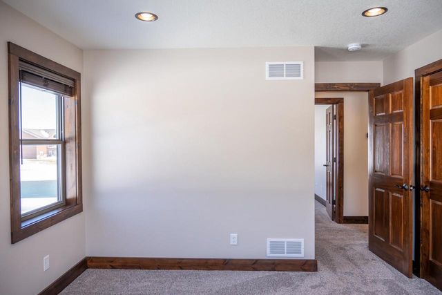 W5698 Westwater Circle, New Lisbon, WI 53950