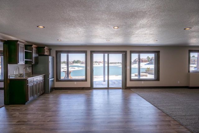 W5698 Westwater Circle, New Lisbon, WI 53950