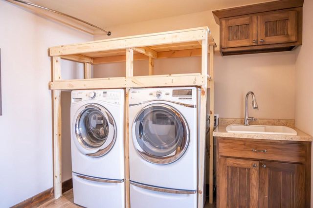 W5698 Westwater Circle, New Lisbon, WI 53950