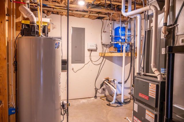 W5698 Westwater Circle, New Lisbon, WI 53950