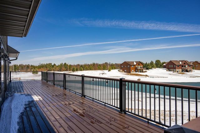 W5698 Westwater Circle, New Lisbon, WI 53950