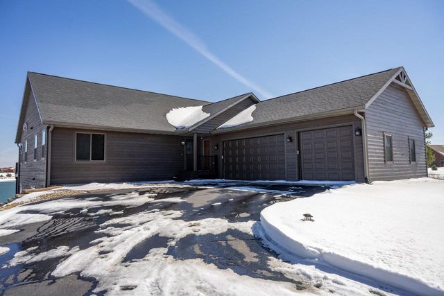W5698 Westwater Circle, New Lisbon, WI 53950