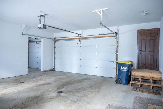 W5698 Westwater Circle, New Lisbon, WI 53950