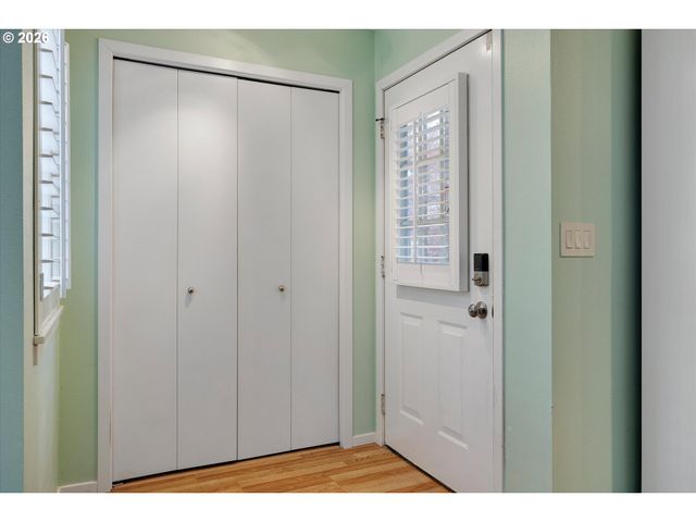 2795 Nw UPSHUR St A, Portland, OR 97210