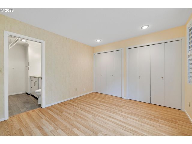 2795 Nw UPSHUR St A, Portland, OR 97210