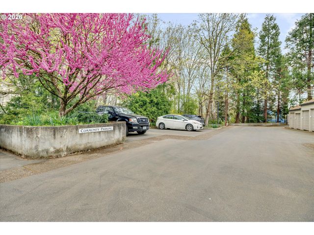 2795 Nw UPSHUR St A, Portland, OR 97210