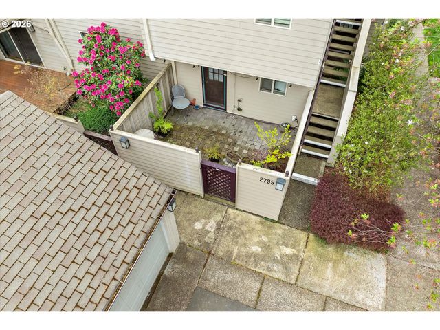 2795 Nw UPSHUR St A, Portland, OR 97210