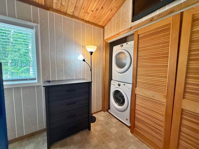 11310 E Royal Road, Morton Twp, MI 49346