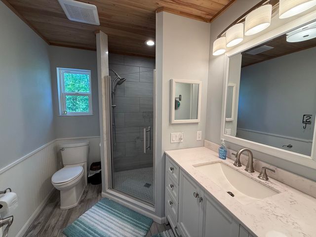 11310 E Royal Road, Morton Twp, MI 49346