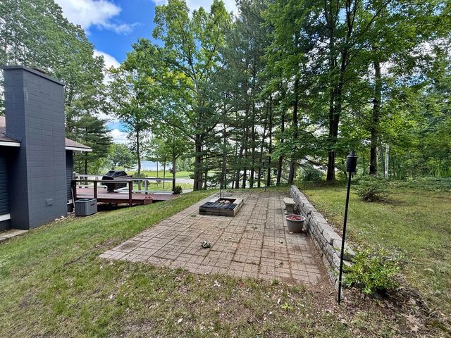11310 E Royal Road, Morton Twp, MI 49346