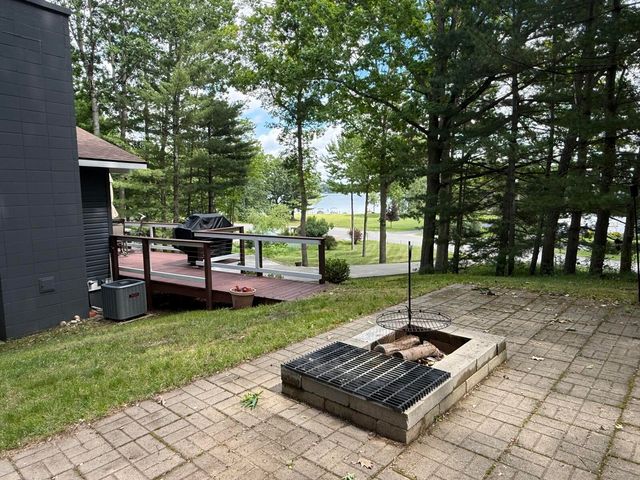 11310 E Royal Road, Morton Twp, MI 49346