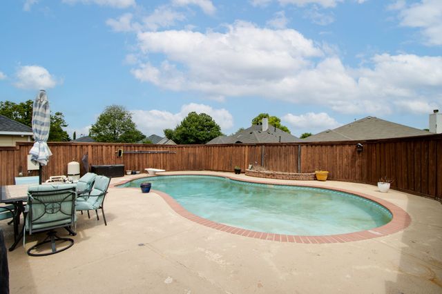 1217 Shady Elm Lane, Lewisville, TX 75067