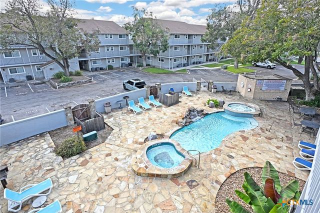 730 E Mather Street J-301, New Braunfels, TX 78130