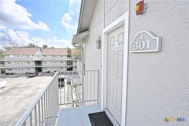 730 E Mather Street J-301, New Braunfels, TX 78130