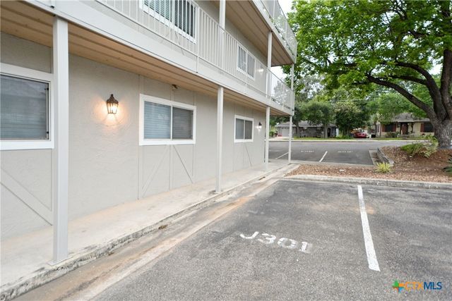 730 E Mather Street J-301, New Braunfels, TX 78130