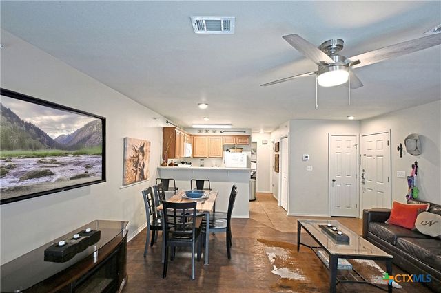 730 E Mather Street J-301, New Braunfels, TX 78130