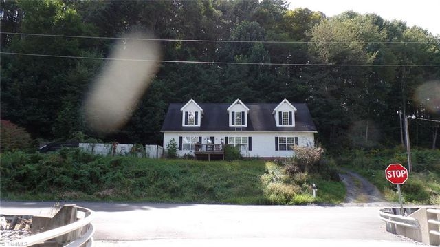 1073 Ed Little Road, Warrensville, NC 28693