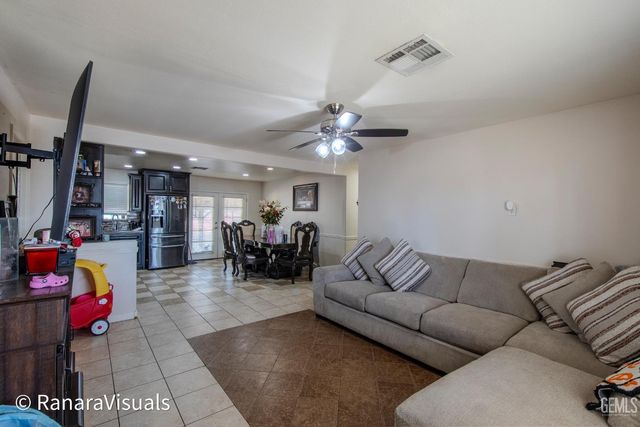 501 Buckley Avenue, Bakersfield, CA 93307