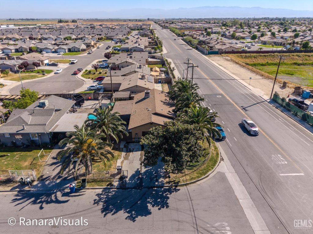 501 Buckley Avenue, Bakersfield, CA 93307