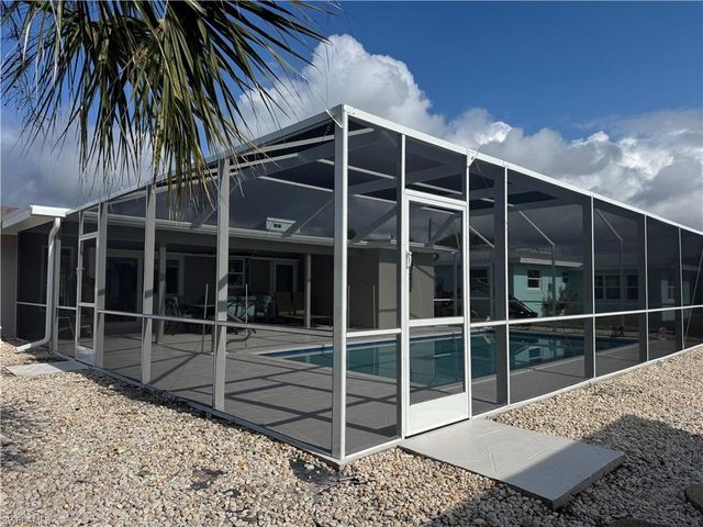 250 Donora BLVD, Fort Myers Beach, FL 33931