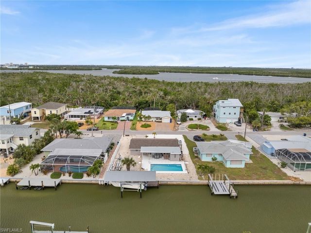 250 Donora BLVD, Fort Myers Beach, FL 33931