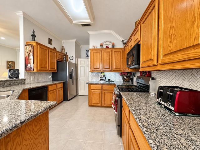 11818 Old Spanish Trail, Santa Fe, TX 77510