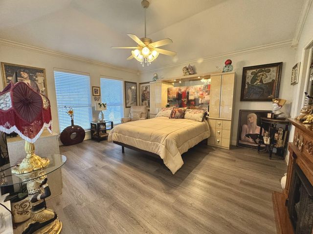 11818 Old Spanish Trail, Santa Fe, TX 77510