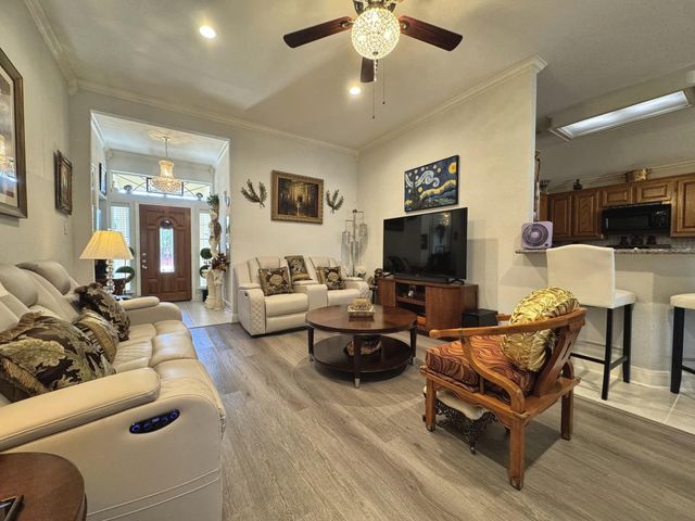 11818 Old Spanish Trail, Santa Fe, TX 77510