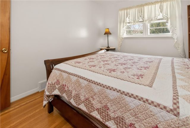 1103 Five Mile Line Road, Webster, NY 14580