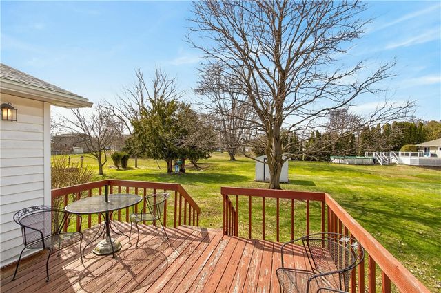 1103 Five Mile Line Road, Webster, NY 14580