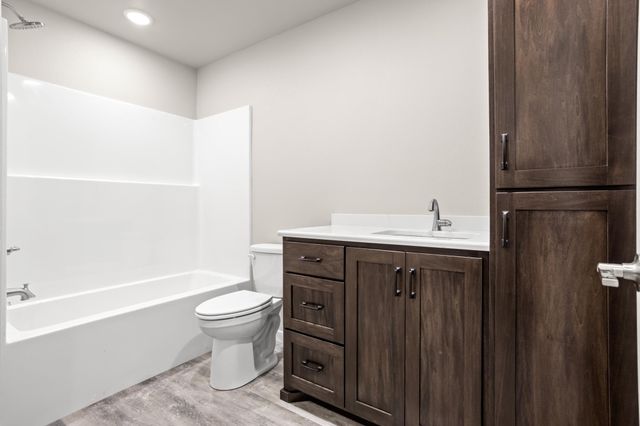 1613 5th Avenue S, Fargo, ND 58103