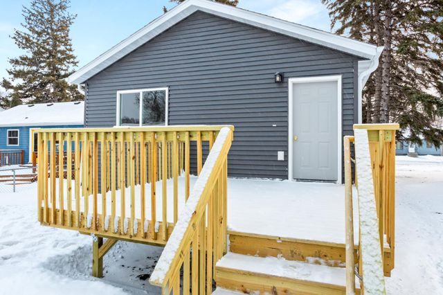 1613 5th Avenue S, Fargo, ND 58103