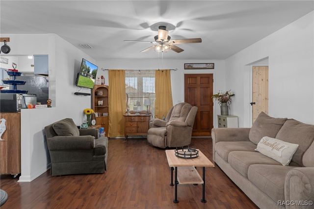 4024 E Perry Street, Inverness, FL 34453