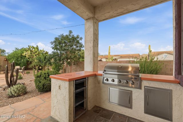 1230 W Lyle Lane, Oro Valley, AZ 85755