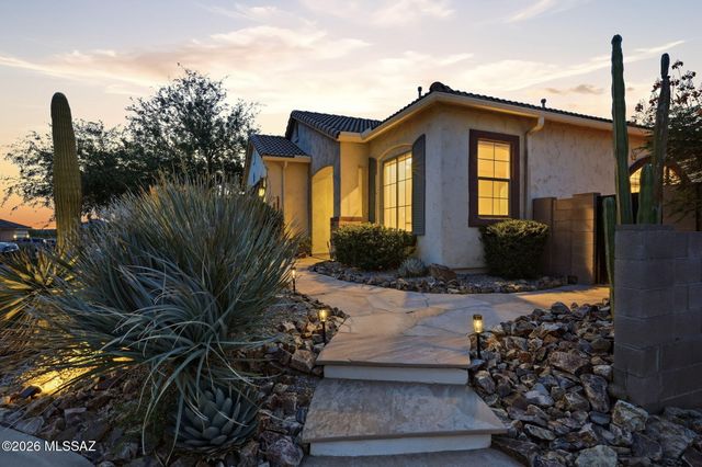 1230 W Lyle Lane, Oro Valley, AZ 85755