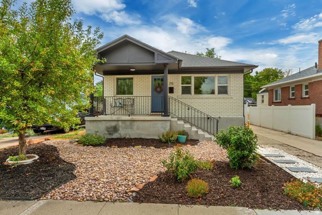 216 E WHITLOCK AVE, Salt Lake City, UT 84115