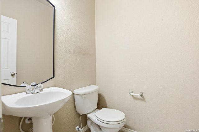 2930 Sunday Song, San Antonio, TX 78245