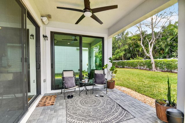 7174 Villamar Way, Lake Worth, FL 33463